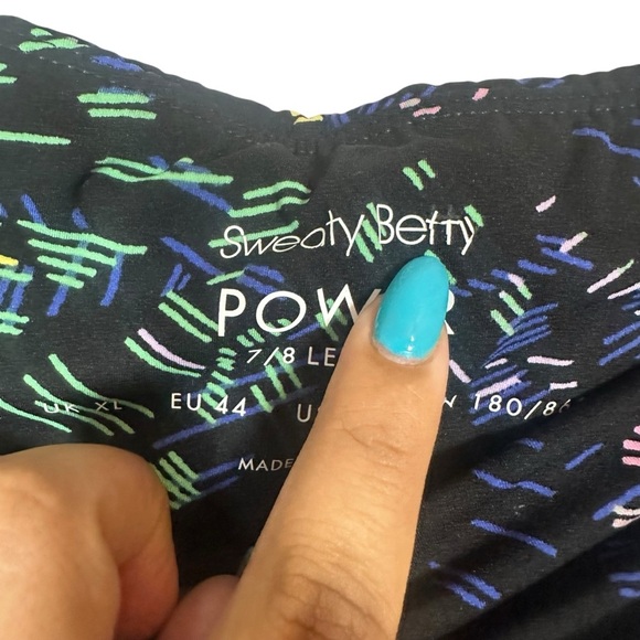 Sweaty Betty Power Leggings Womens XL US 12 Black Abstract Print 7/8 Length - Picture 4 of 13